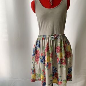Matilda Jane sleeveless Sz Med dress w/gray & floral bottom.  Drawstring waist